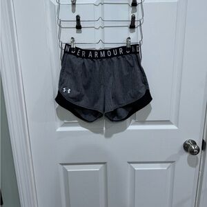 Under Armour Gray and Black Athletic Shorts Moisture-Wicking Comfort
